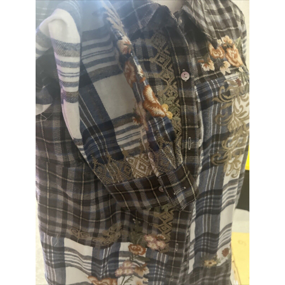 Large Embroidered Plaid Women’s Blouse Blue By Paparazzi nWT Flannel Top - Picture 9 of 9